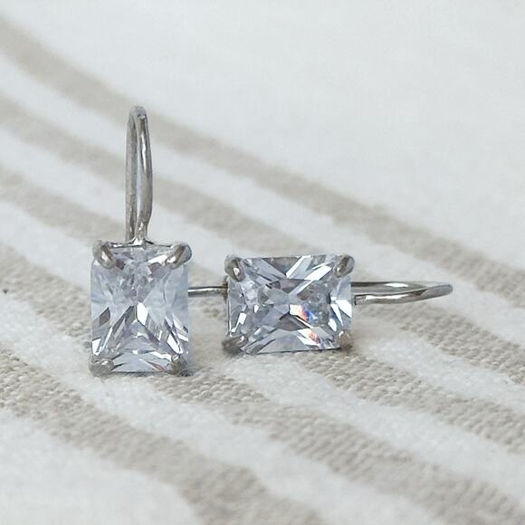 Designer Silpada CZ Earrings Sterling Silver Cubic Zirconia Fish Hook Drop - Picture 5 of 13